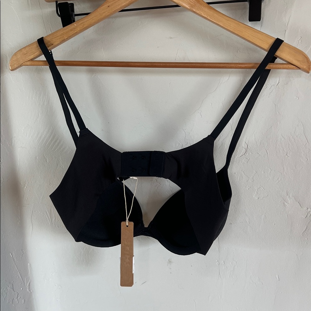 SKIMS NWT ultimate push up plunge bra - onyx - Picture 3 of 6